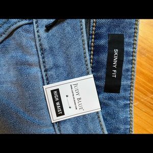 Brand new with tags Judy Blue non distressed jeans
